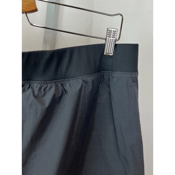 EDDIE BAUER  Size XL Pull On Skort Skirt with Shorts Nylon Ripstop Gray - Picture 6 of 9